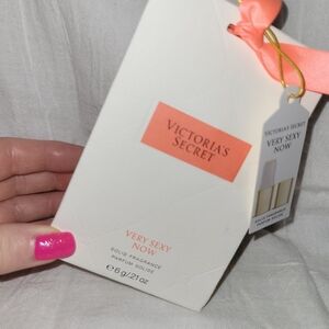 VS "Very Sexy Now" Solid